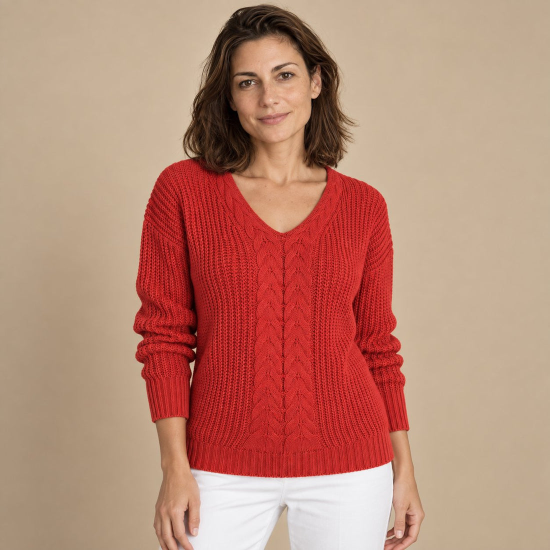Sweter damski w warkocze w serek o luźnym kroju