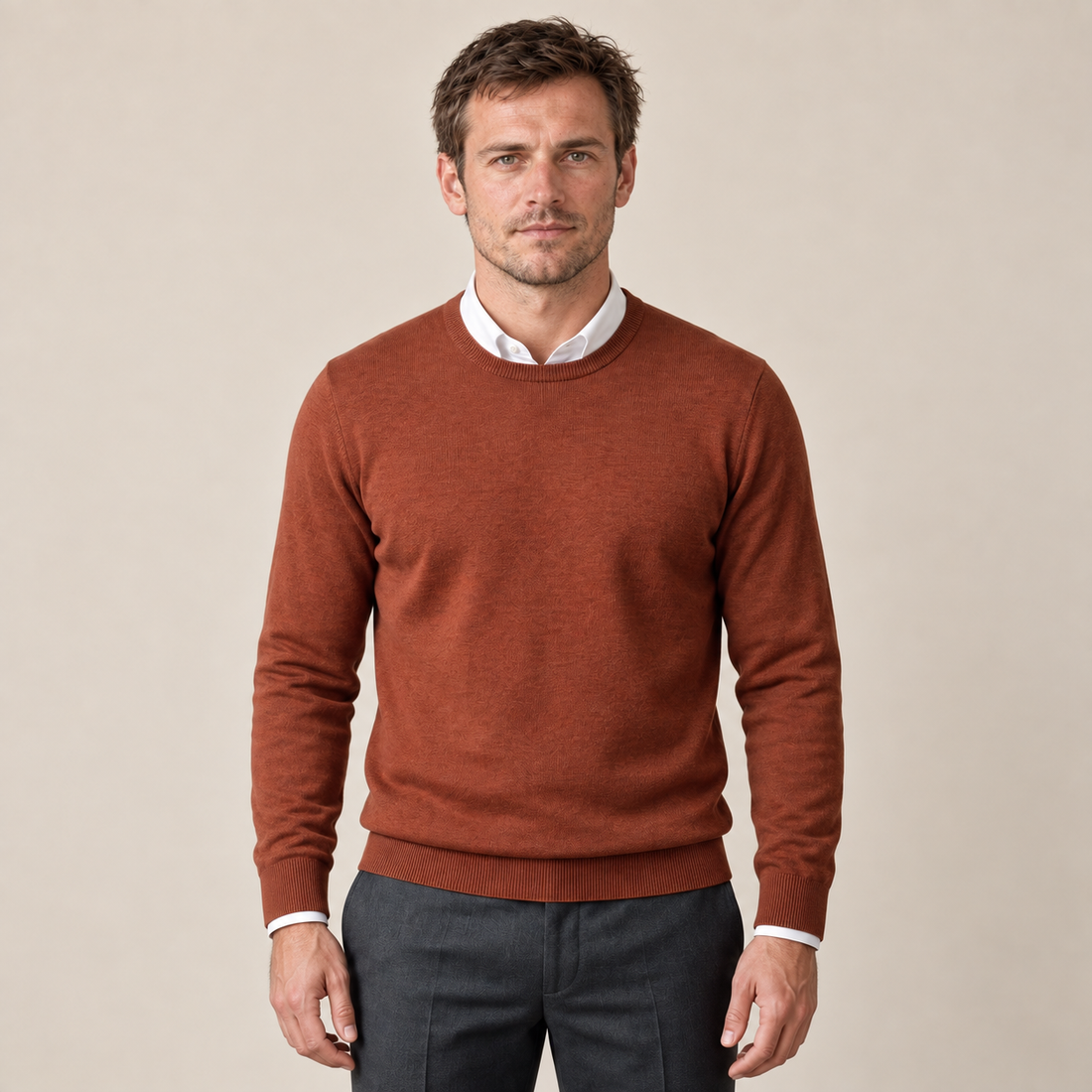 Sweter męski z cienkiej dzianiny z okrągłym dekoltem