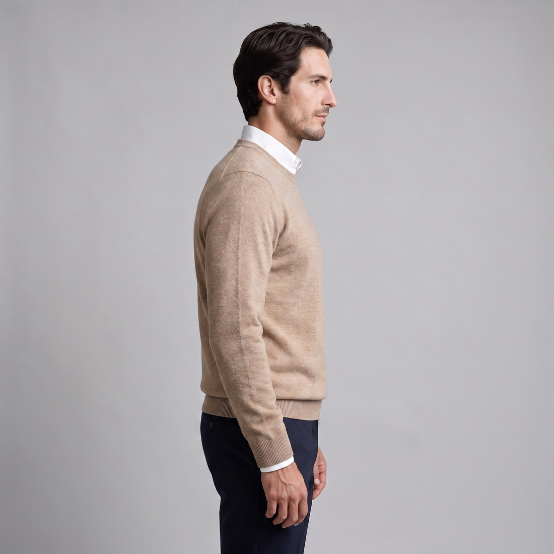 Sweter męski z cienkiej dzianiny z okrągłym dekoltem