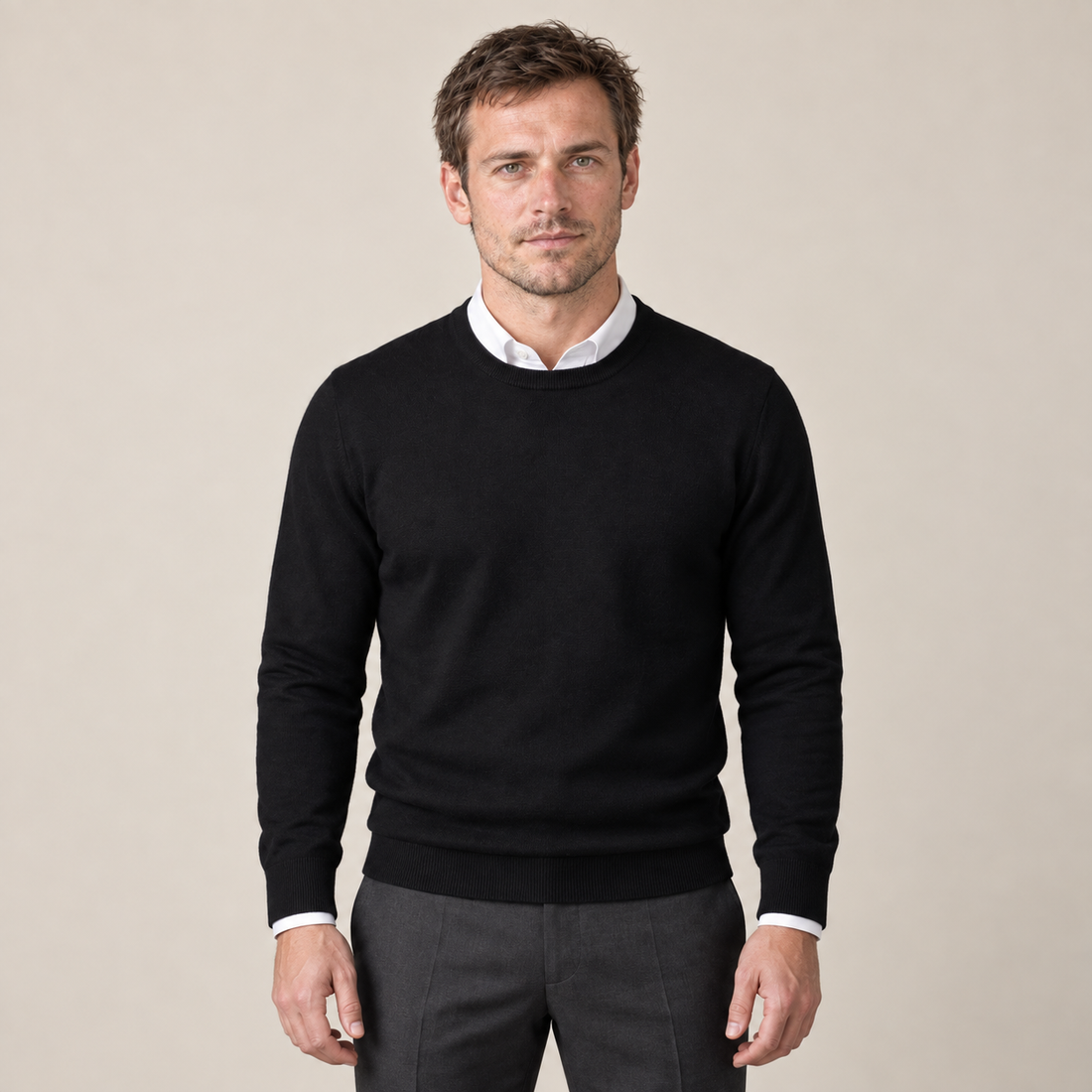 Sweter męski z cienkiej dzianiny z okrągłym dekoltem