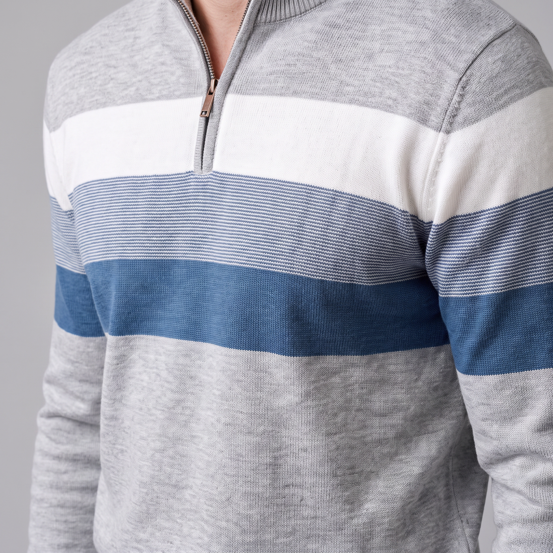 Sweter męski z krótkim zamkiem