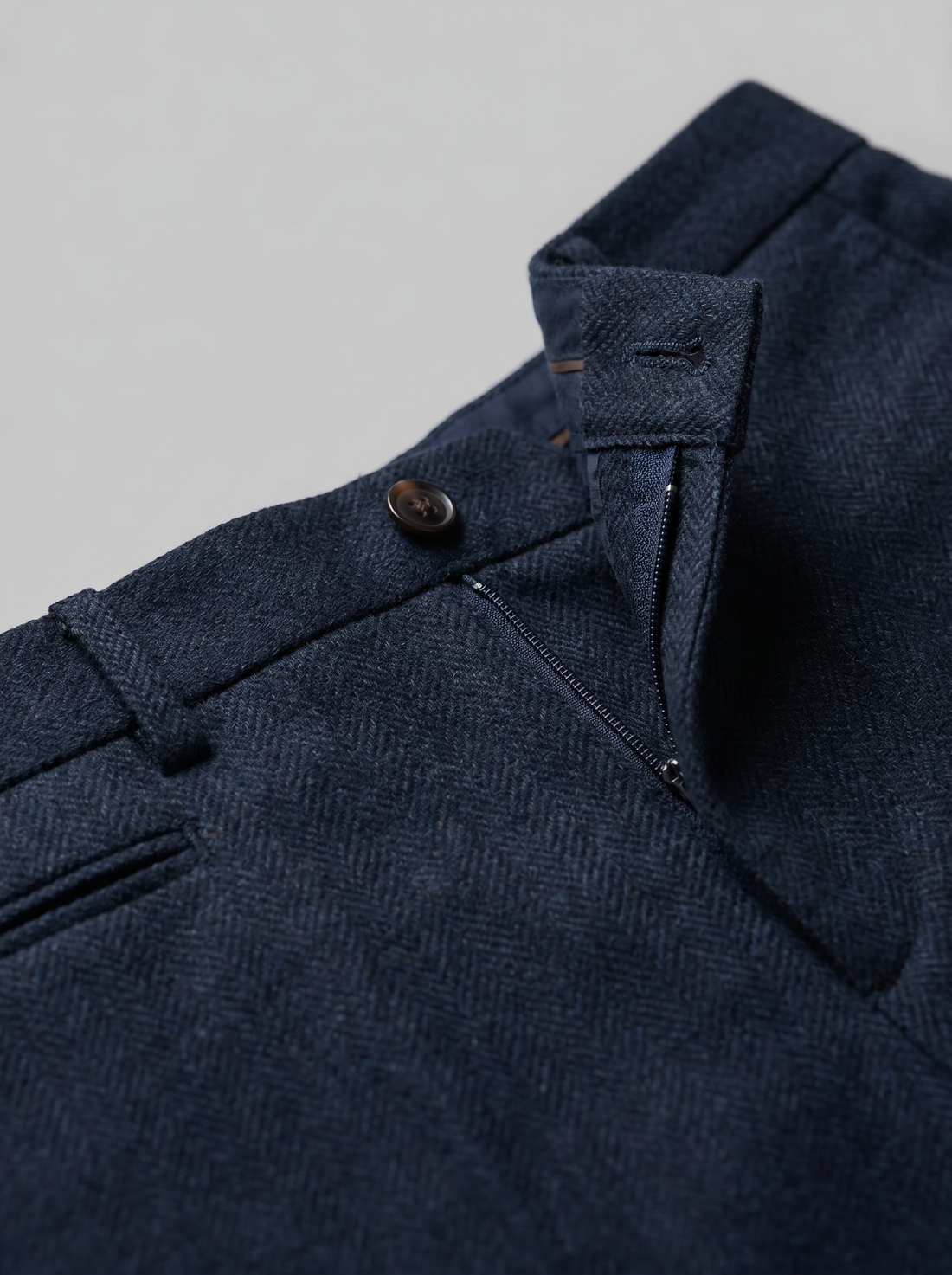 Garnitur męski trzyczęściowy slim fit z kamizelką na wesele