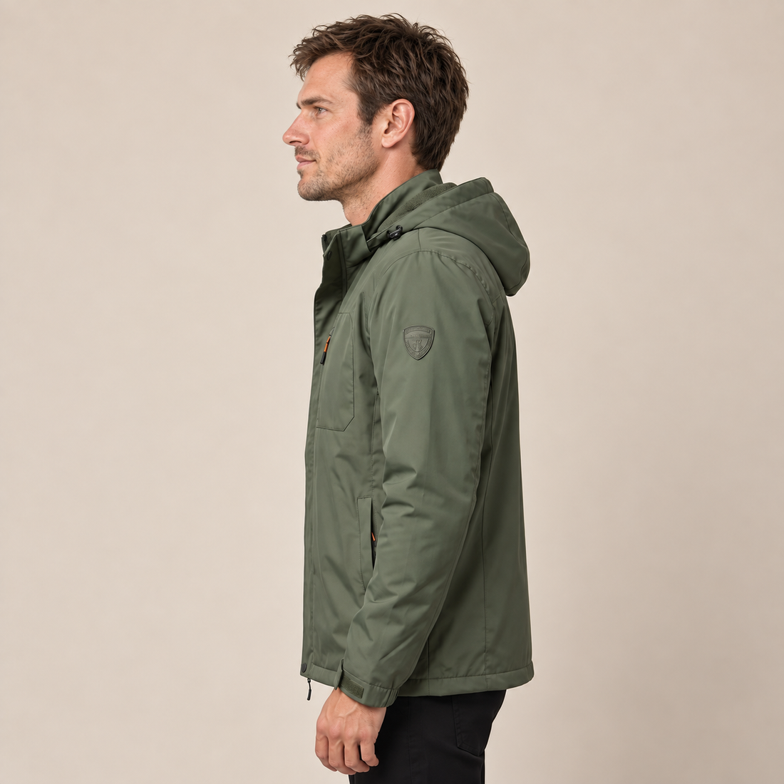 Lekka kurtka softshell męska z kapturem na wiosnę
