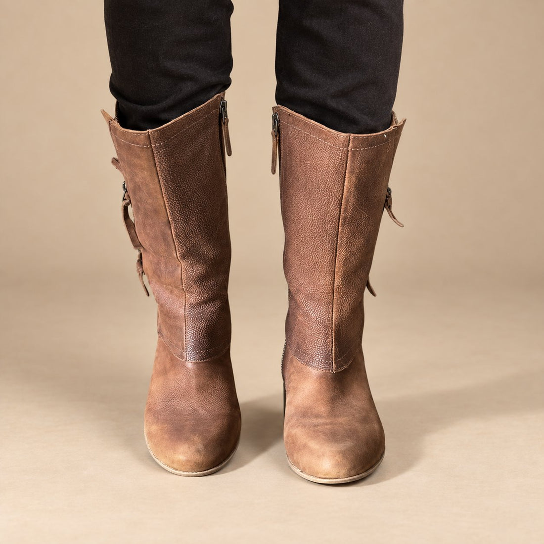 Wygodne buty damskie do połowy łydki z anatomiczną wkładką i zamkiem
