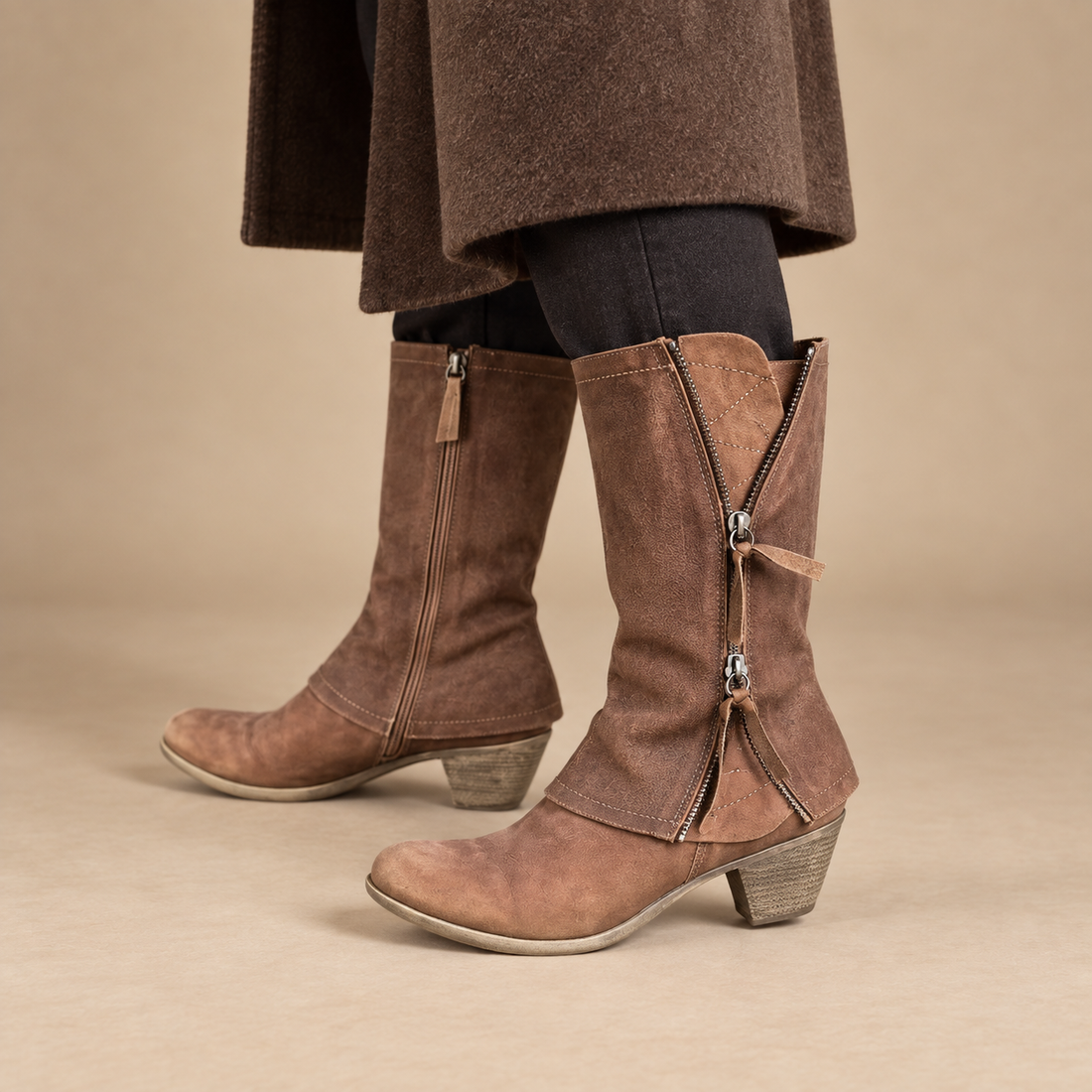 Wygodne buty damskie do połowy łydki z anatomiczną wkładką i zamkiem