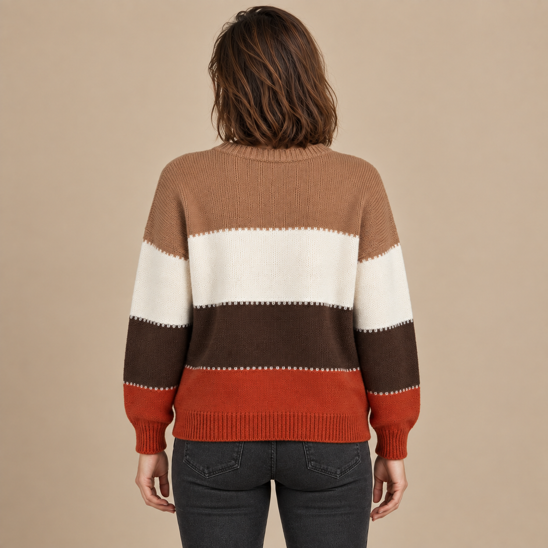 Sweter damski w paski z okrągłym dekoltem