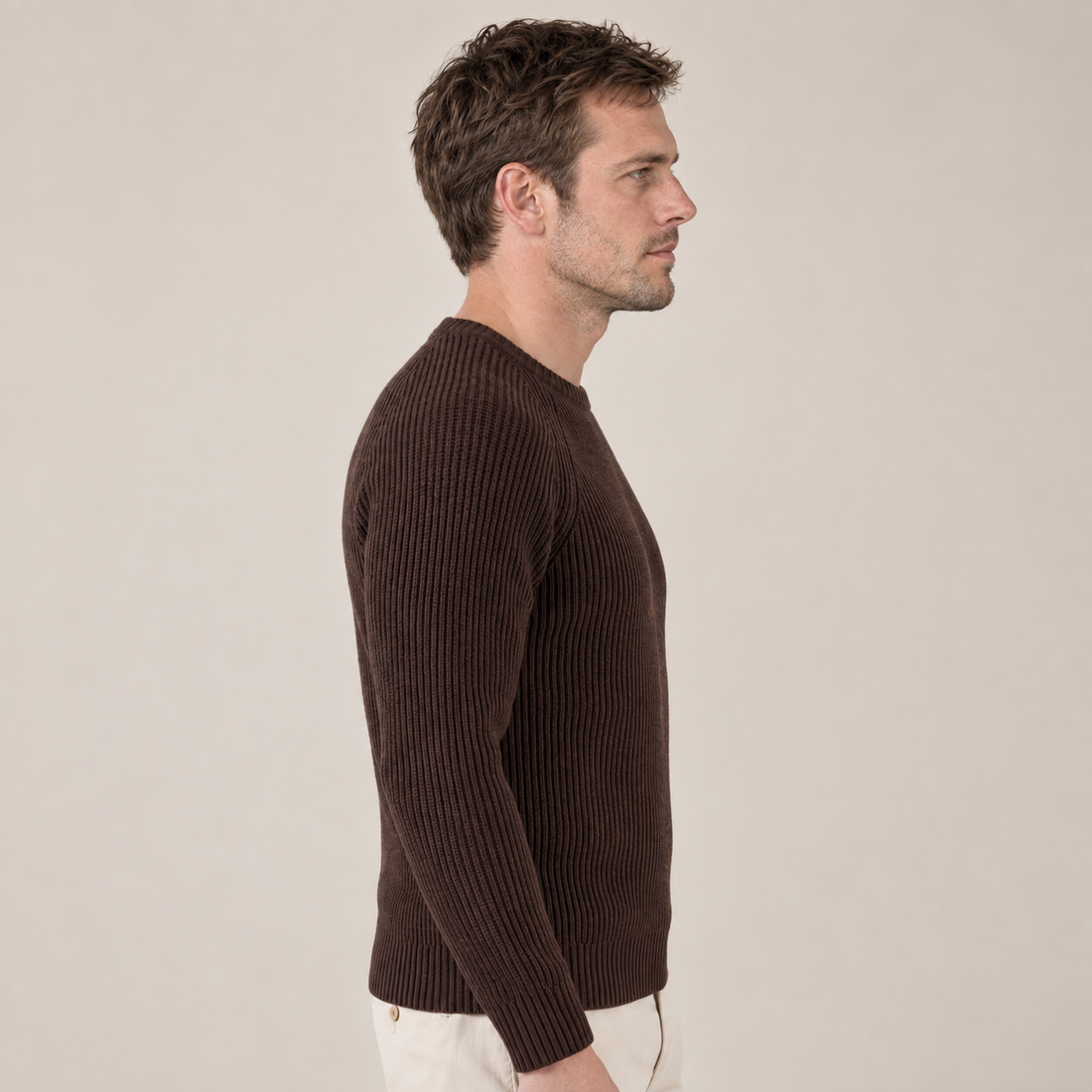 Brązowy sweter męski o splocie angielskim z okrągłym dekoltem