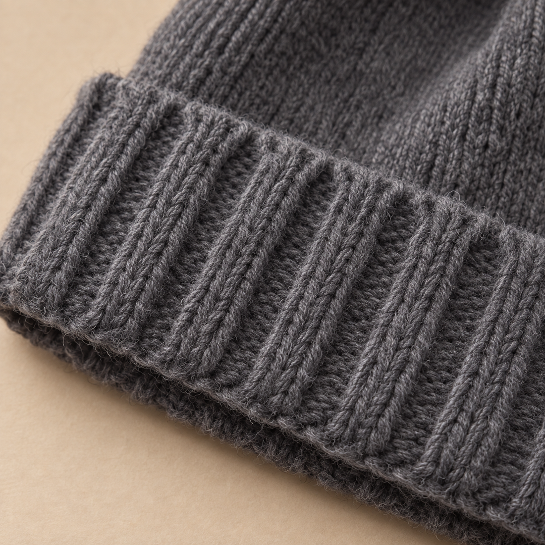 Czapka beanie męska prążkowana z kaszmiru