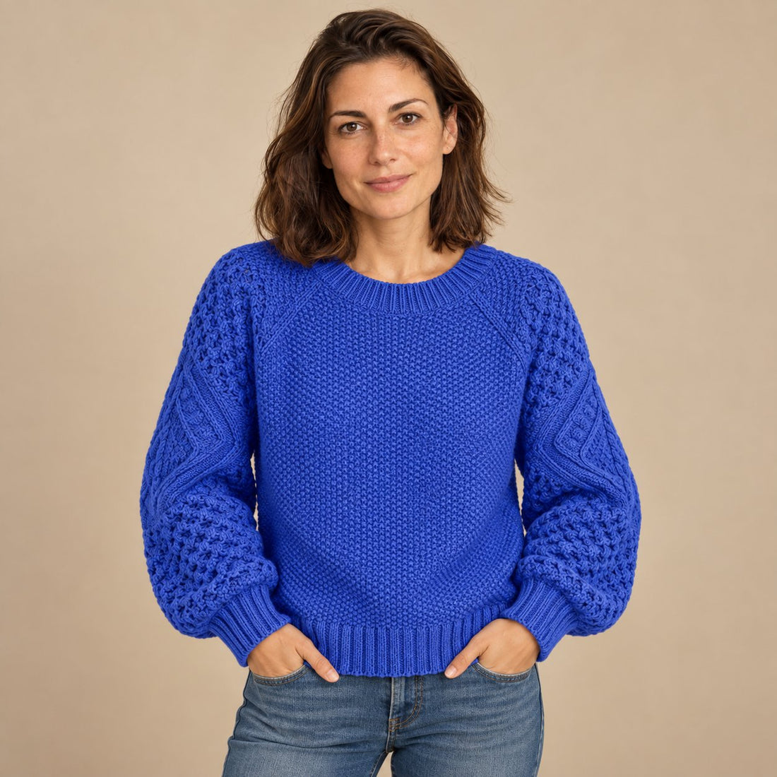 Sweter damski w warkocze z bufiastymi rękawami