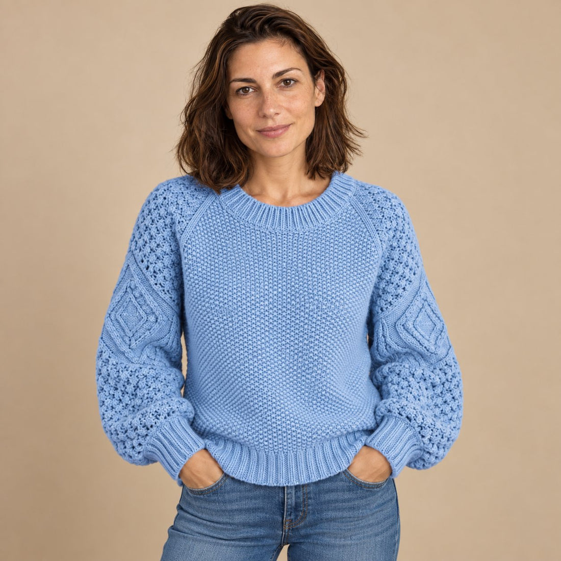 Sweter damski w warkocze z bufiastymi rękawami