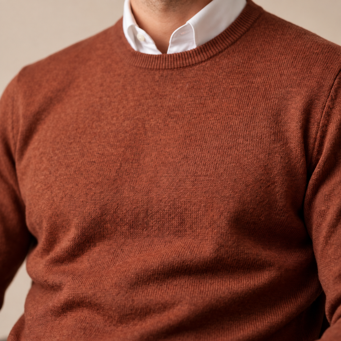 Sweter męski z cienkiej dzianiny z okrągłym dekoltem