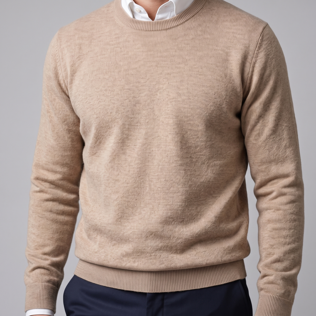 Sweter męski z cienkiej dzianiny z okrągłym dekoltem