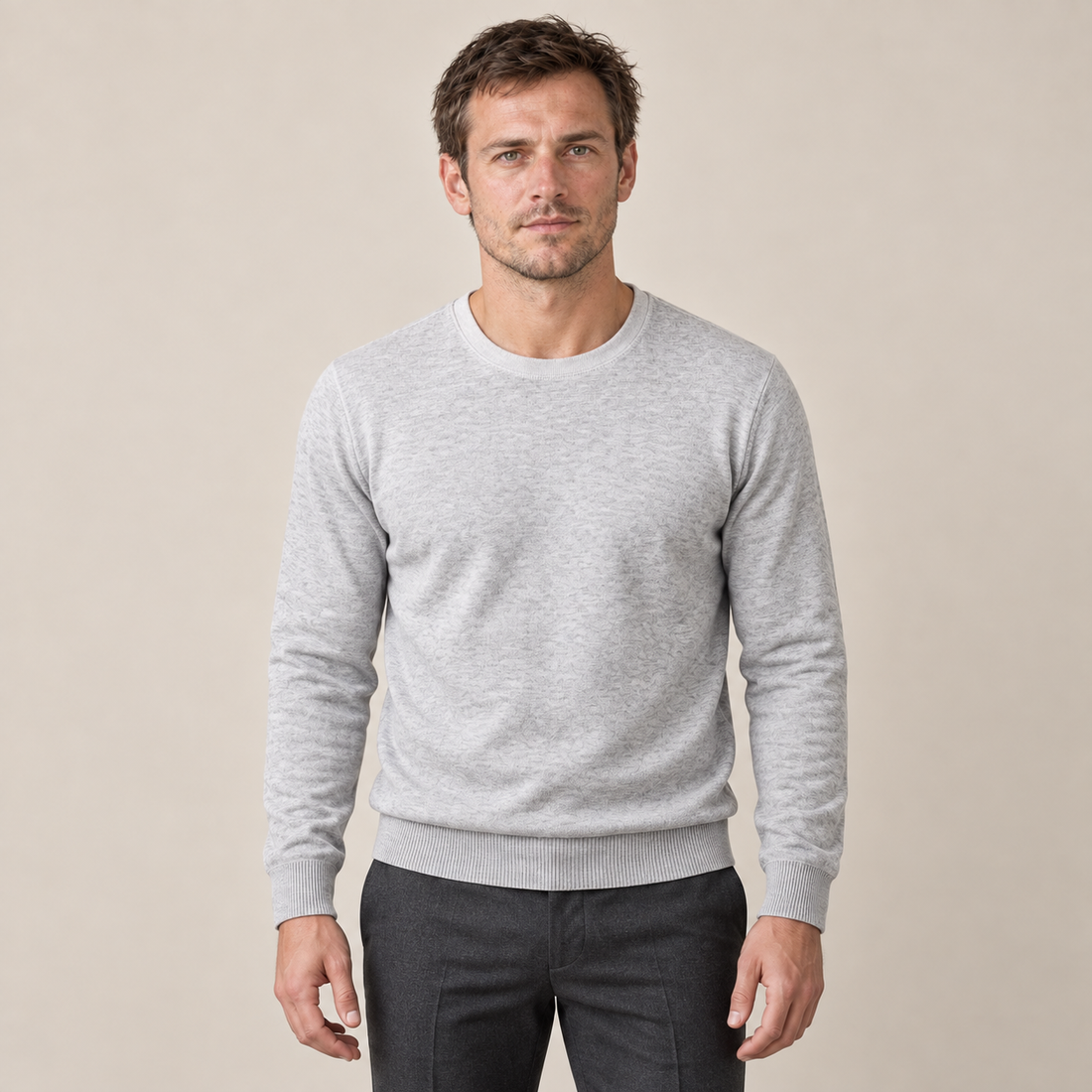 Sweter męski z cienkiej dzianiny z okrągłym dekoltem