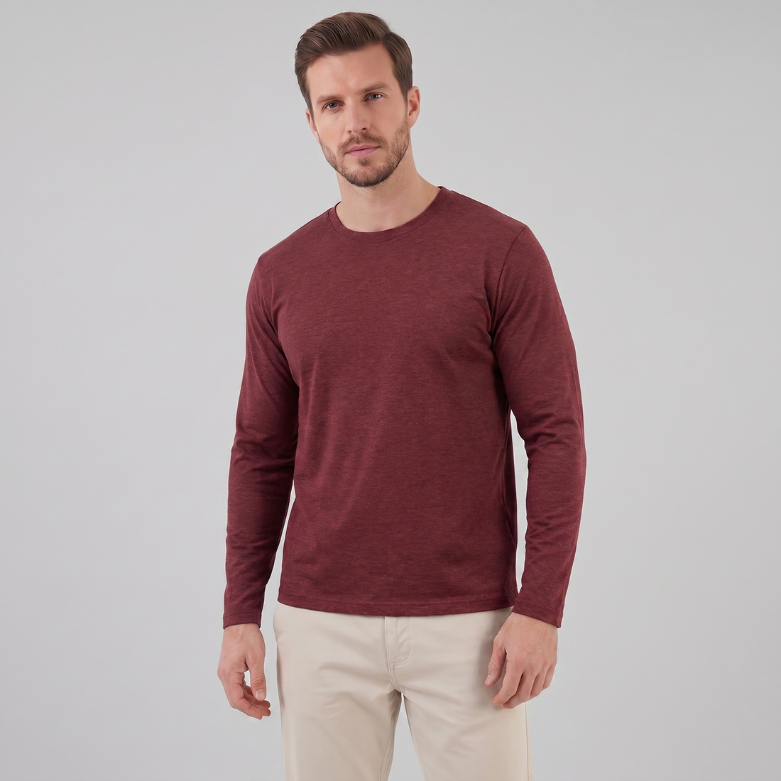 Sweter męski z okrągłym dekoltem i długim rękawem