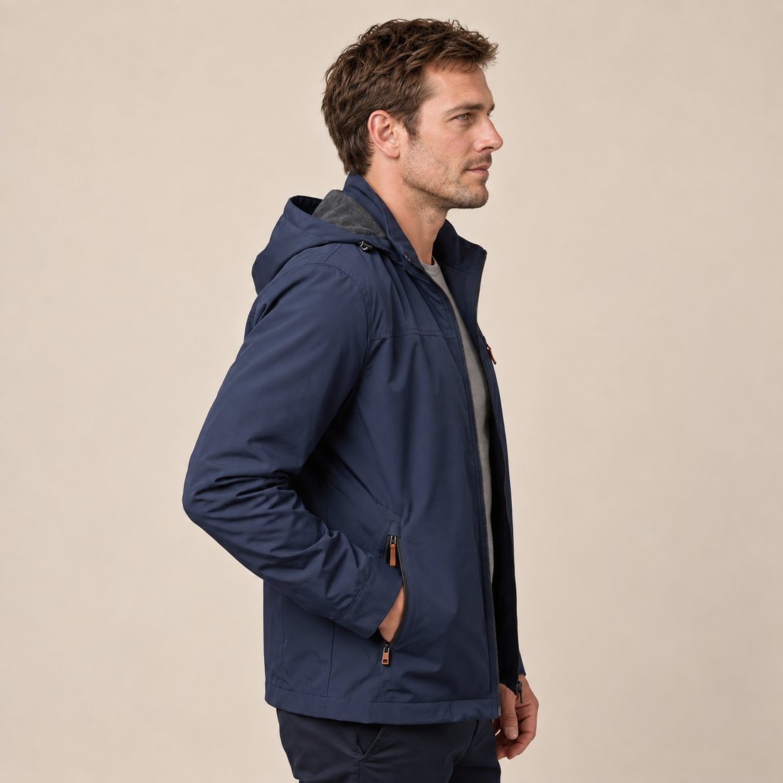 Lekka kurtka softshell męska z kapturem na wiosnę
