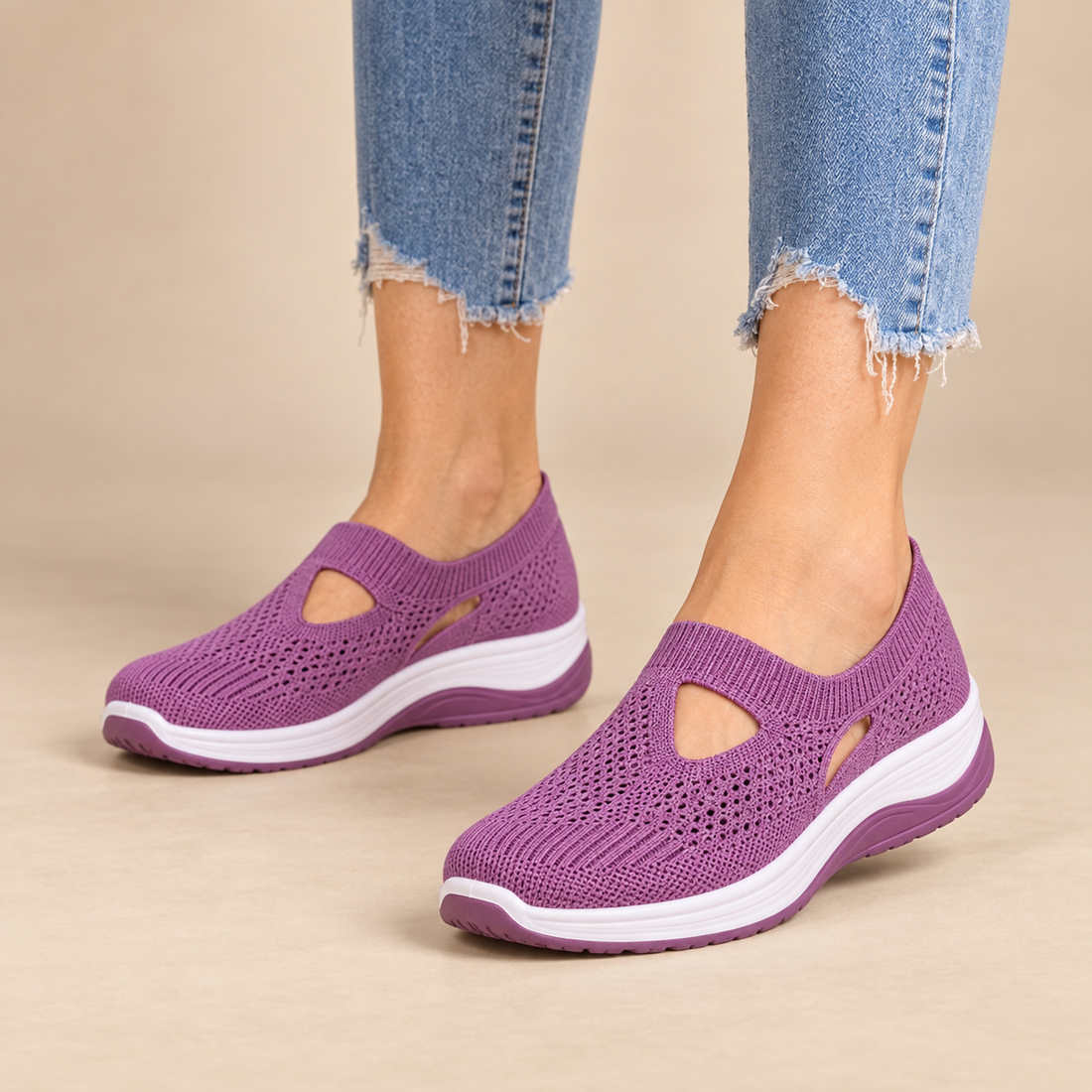 Buty damskie z dzianinową cholewką i anatomiczną wkładką na co dzień