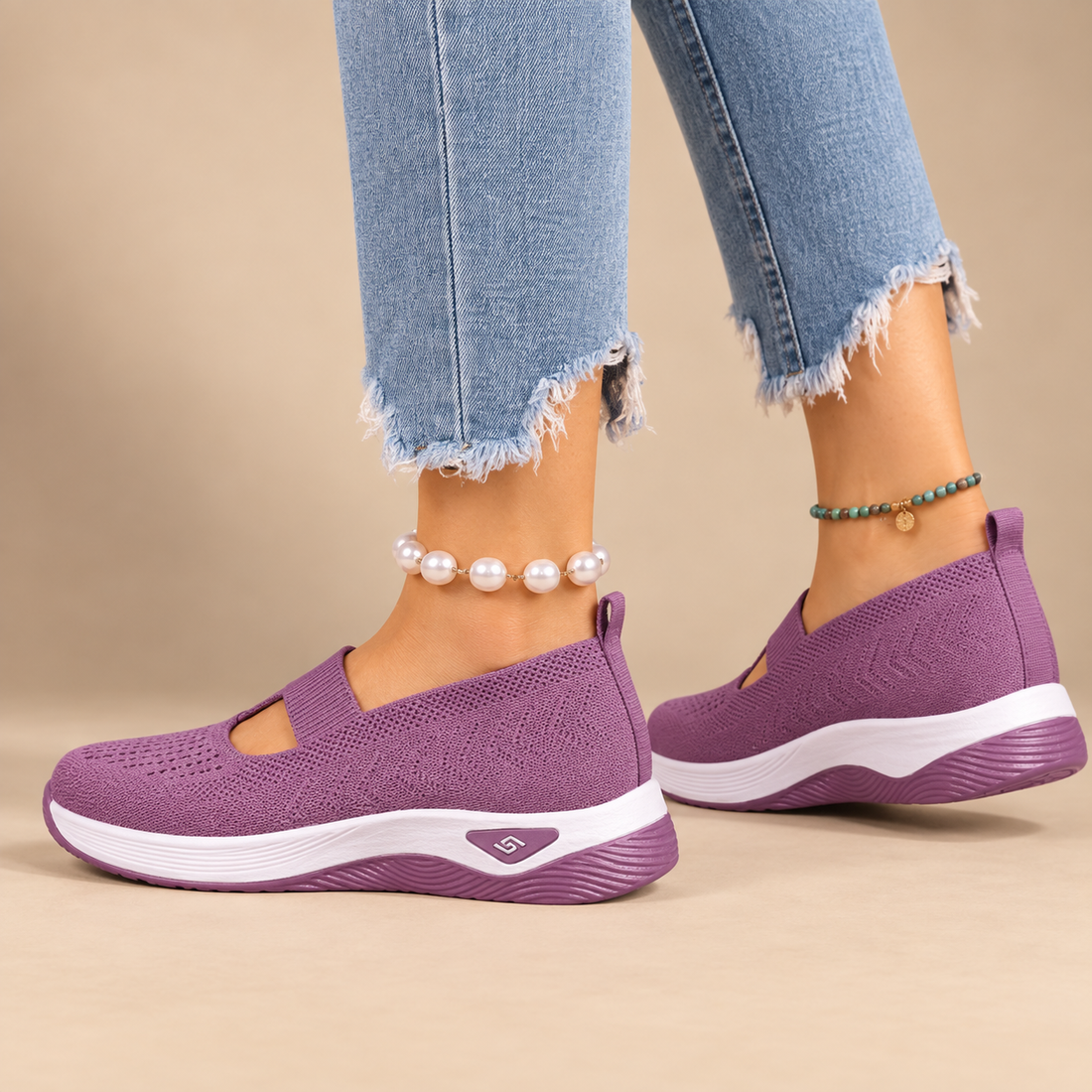 Buty damskie z dzianinową cholewką i anatomiczną wkładką na co dzień