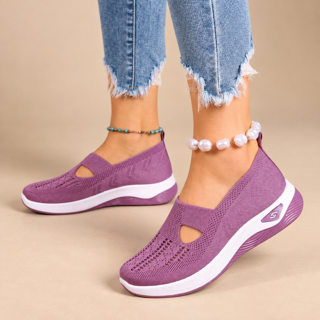 Buty damskie z dzianinową cholewką i anatomiczną wkładką na co dzień
