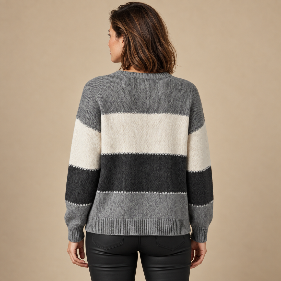 Sweter damski w paski z okrągłym dekoltem