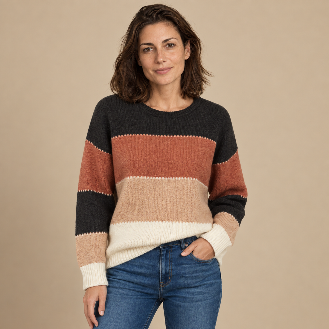 Luźny sweter damski w paski