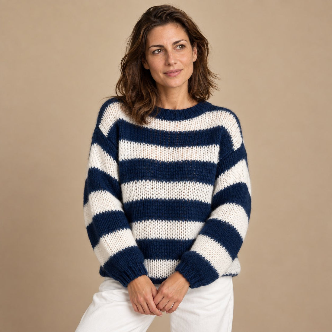 Sweter damski oversize w paski z długim rękawem