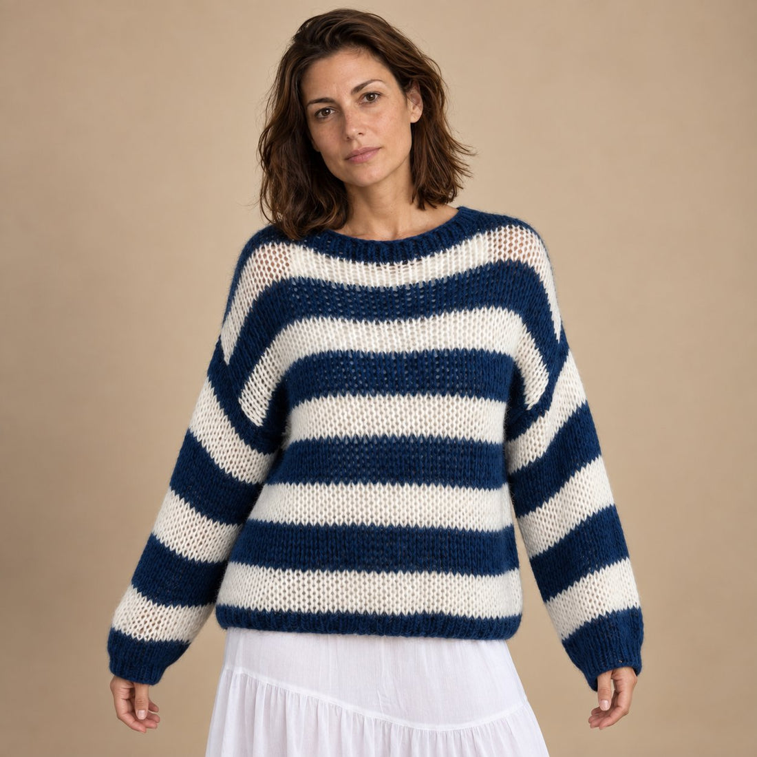 Sweter damski oversize w paski z długim rękawem
