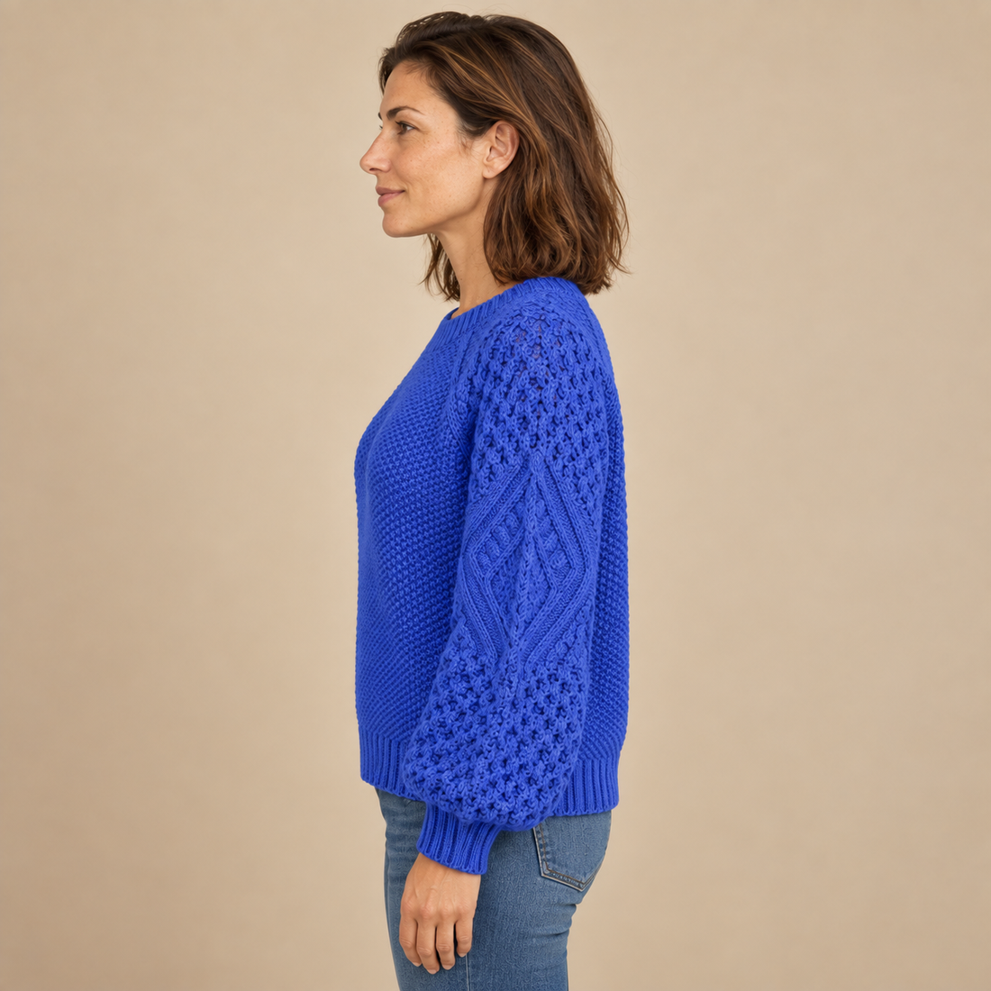 Sweter damski w warkocze z bufiastymi rękawami