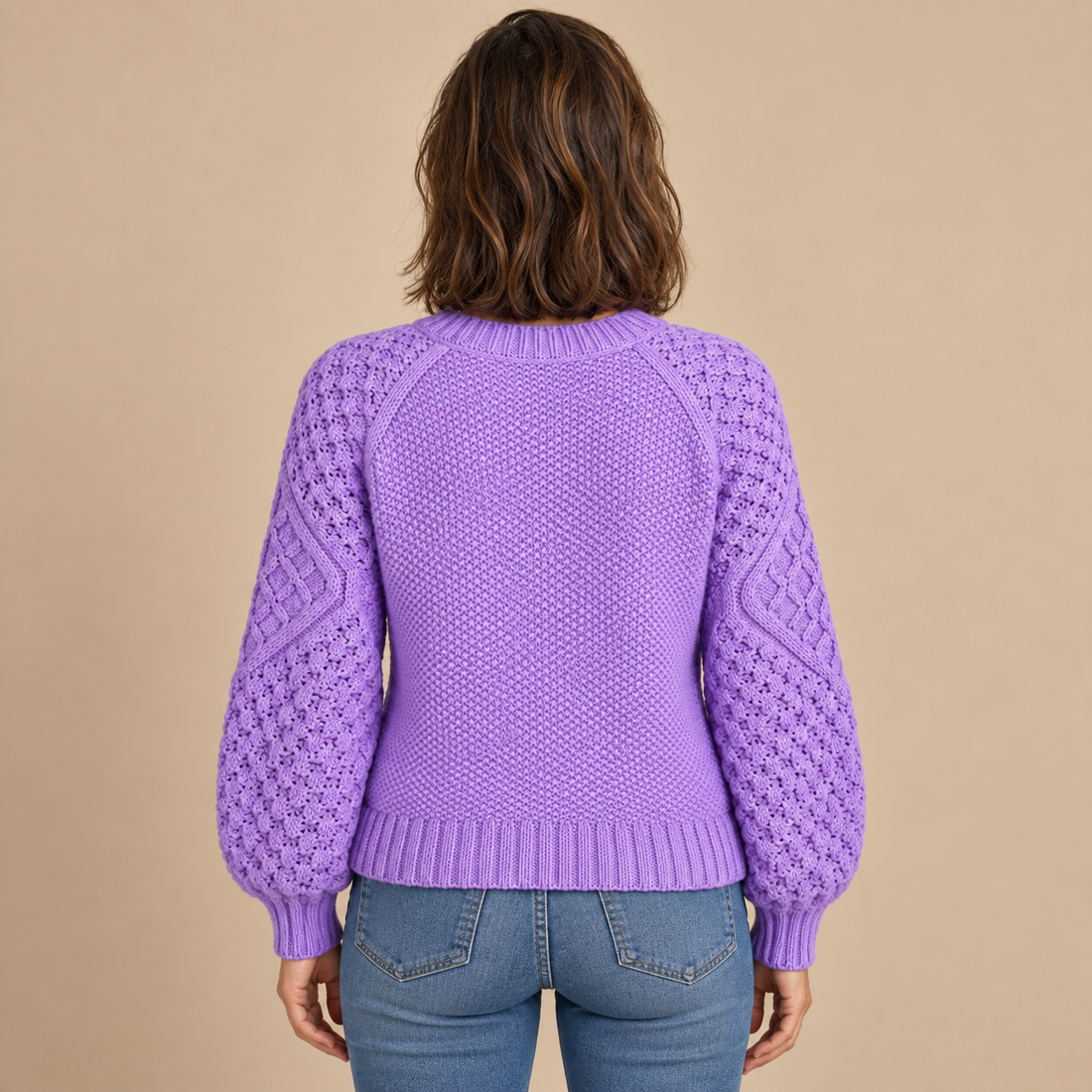 Sweter damski w warkocze z bufiastymi rękawami