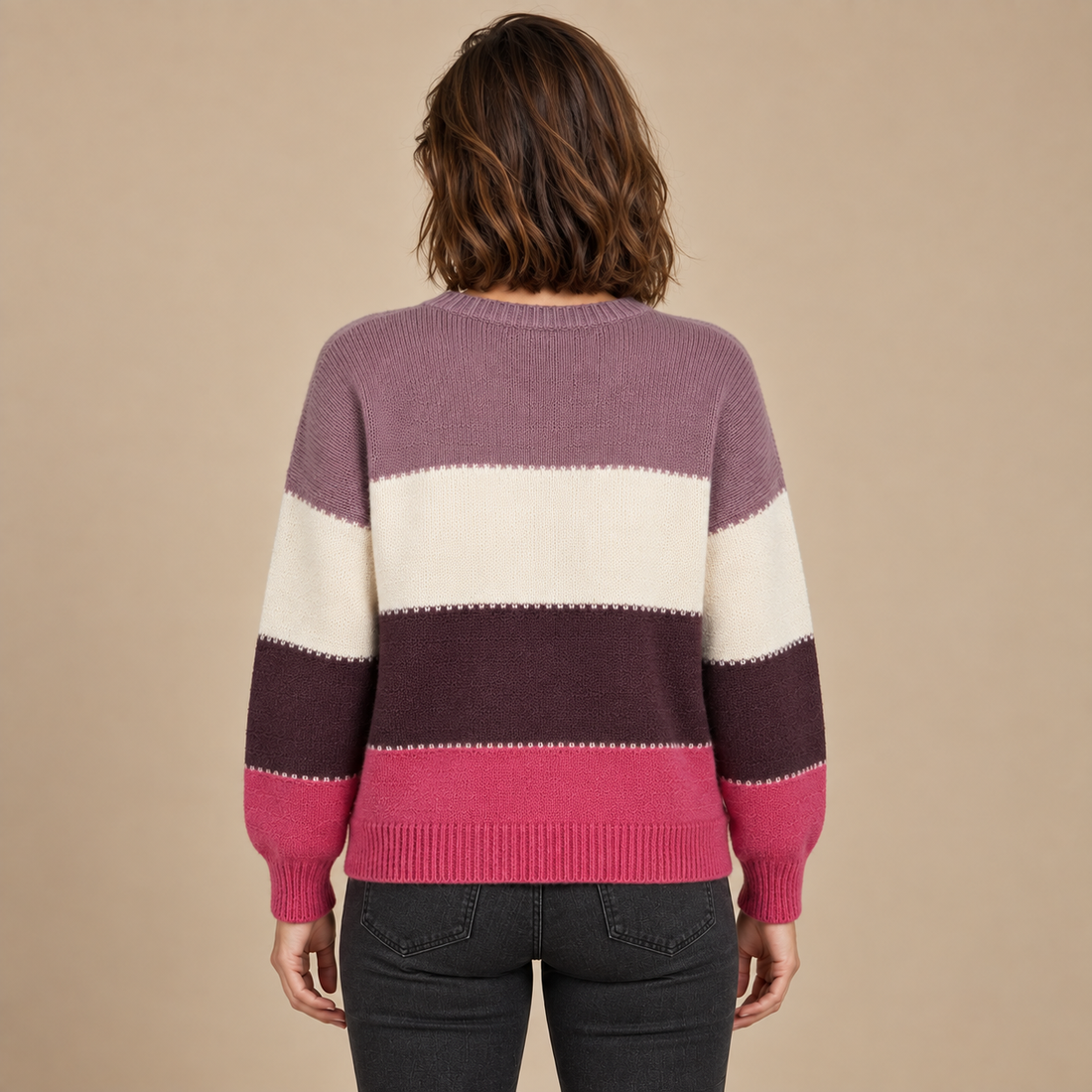 Sweter damski w paski z okrągłym dekoltem